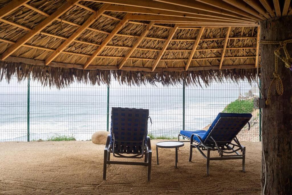 Triton'S Playhouse Beachfront Primo Tapia Buitenkant foto